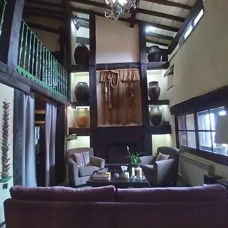 La Casona Del Condado Cucho